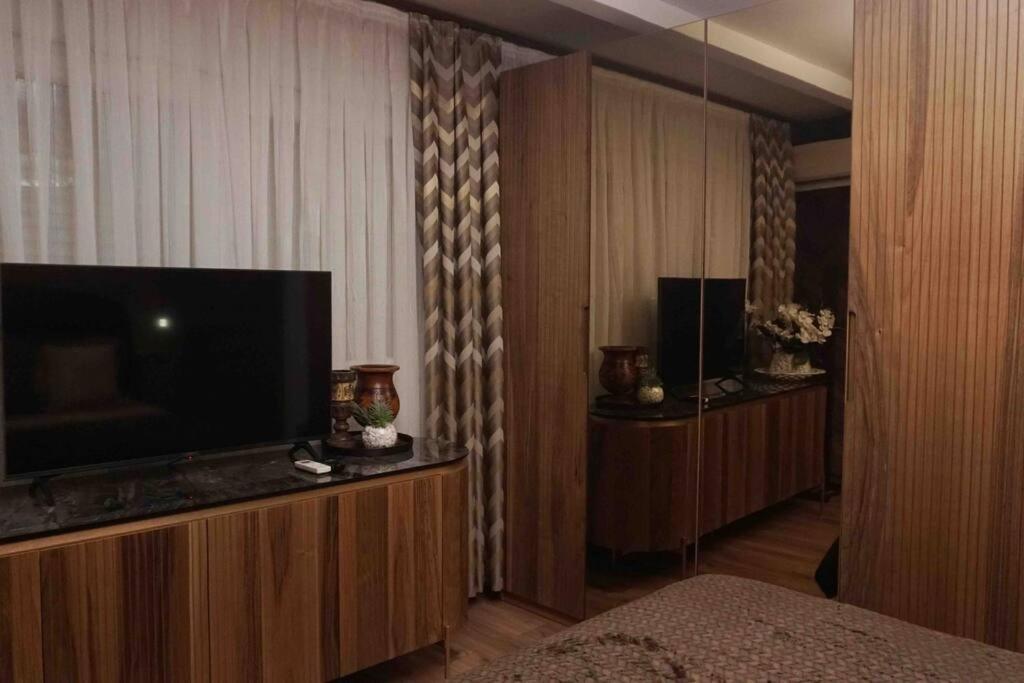 New Luxury 3-Bedroom Apartment Сеговия Экстерьер фото